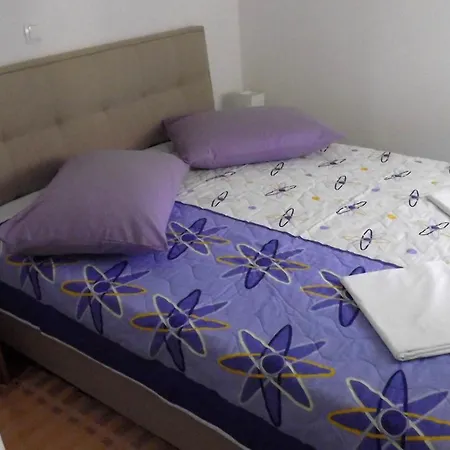 Holidays 3 Apartment Split