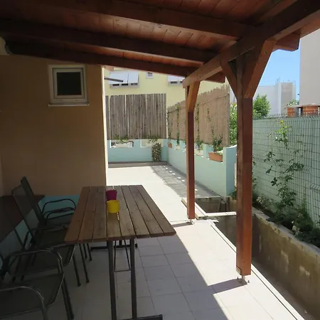 Holidays 3 Apartment Split
